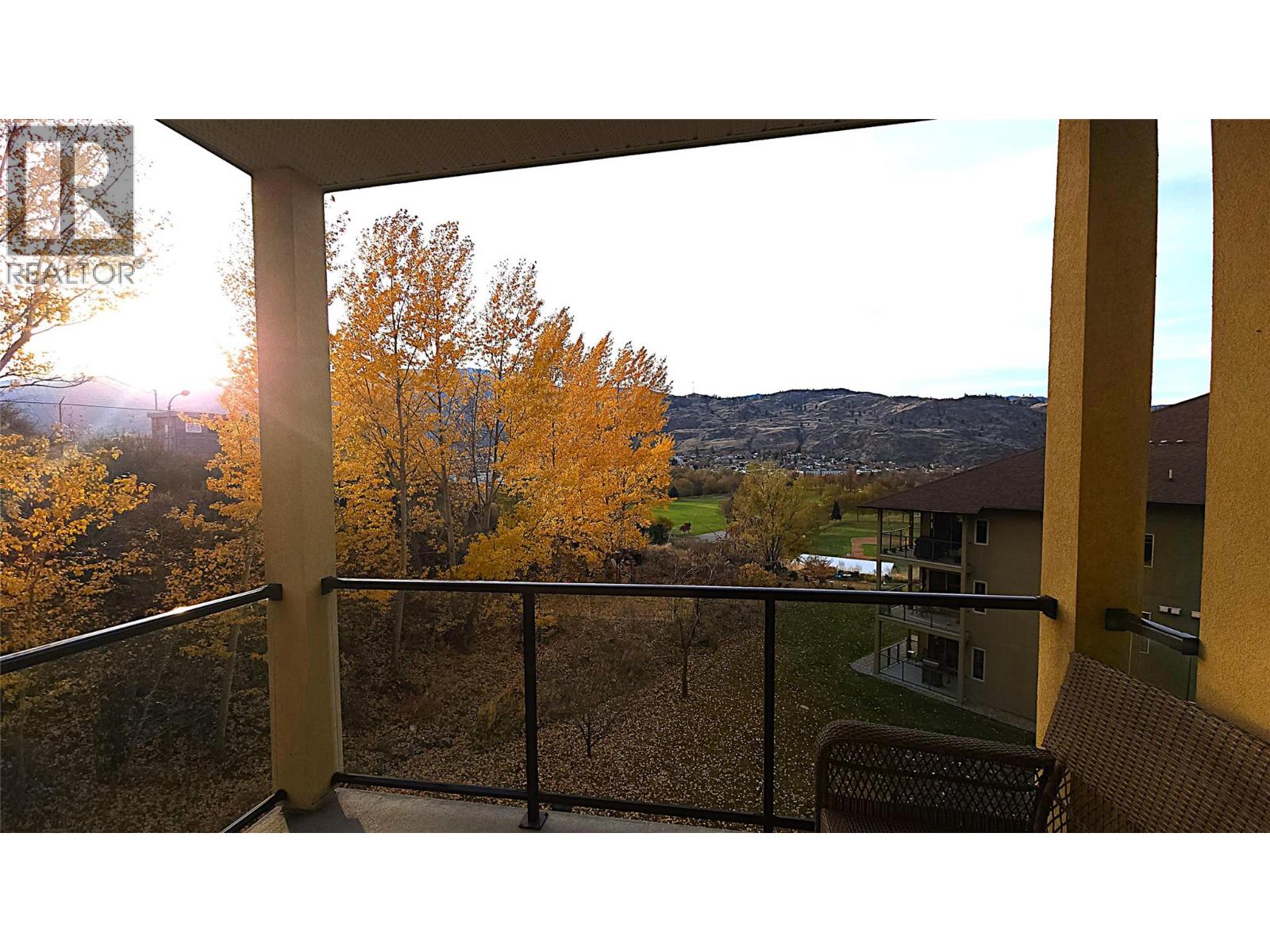 921 Spillway Road Unit# 306B, Oliver