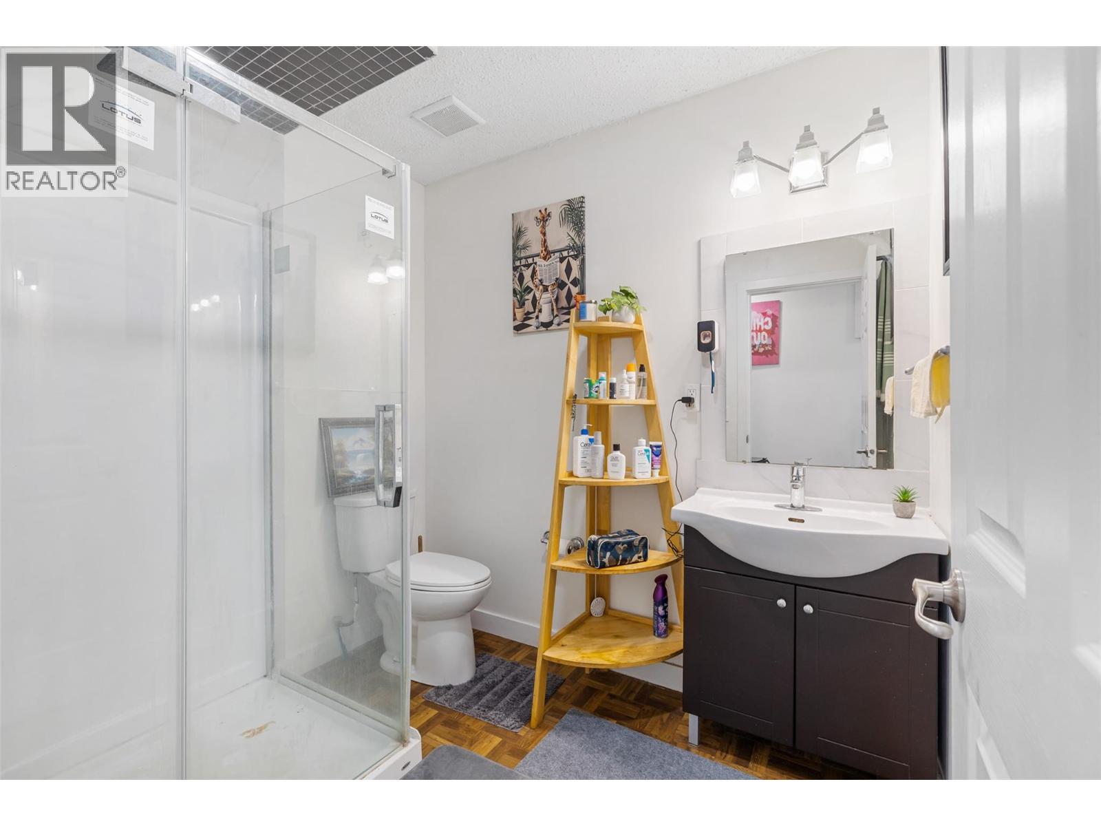  2650 Thacker Drive, West Kelowna