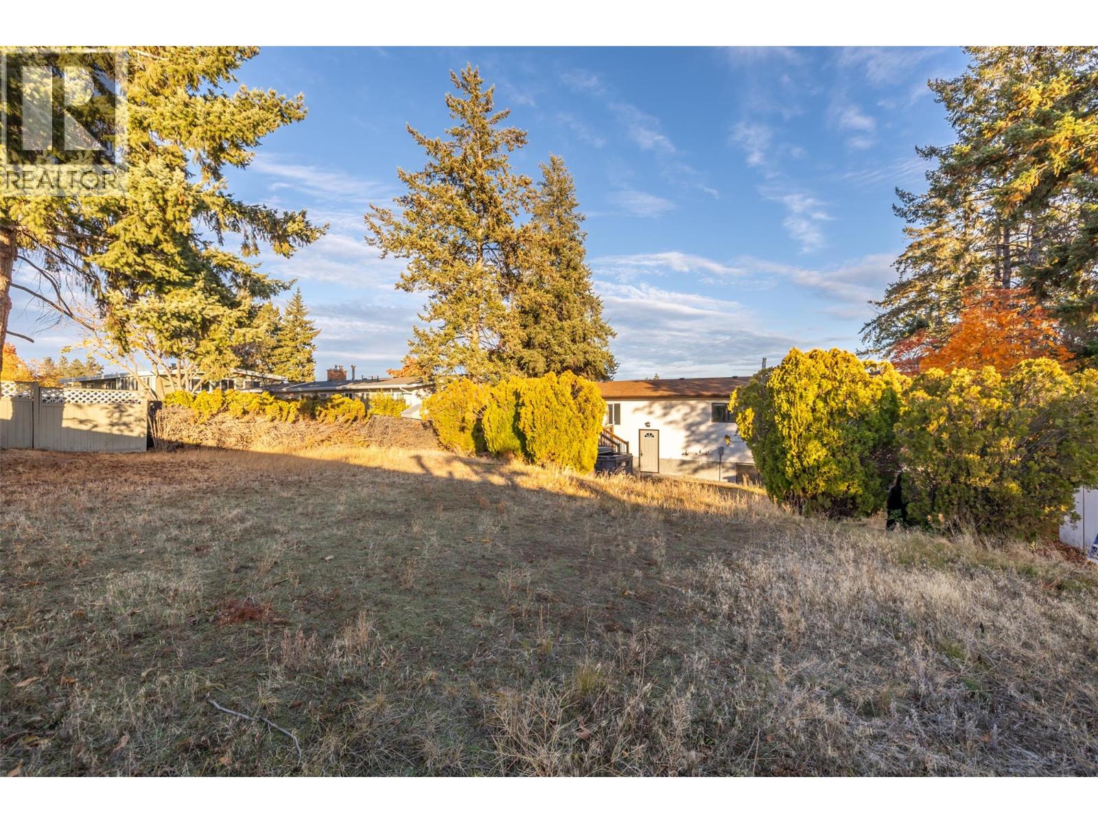  2650 Thacker Drive, West Kelowna