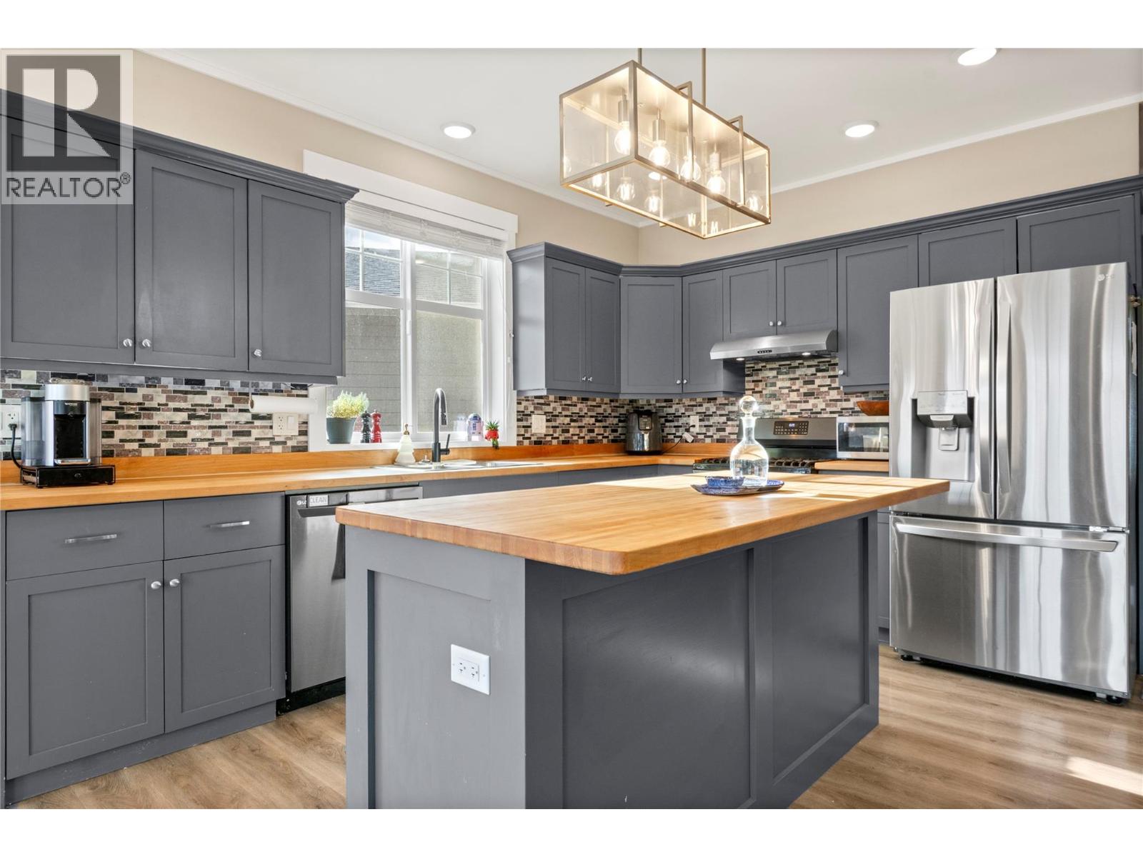 109 COPPERHEAD Road, Princeton