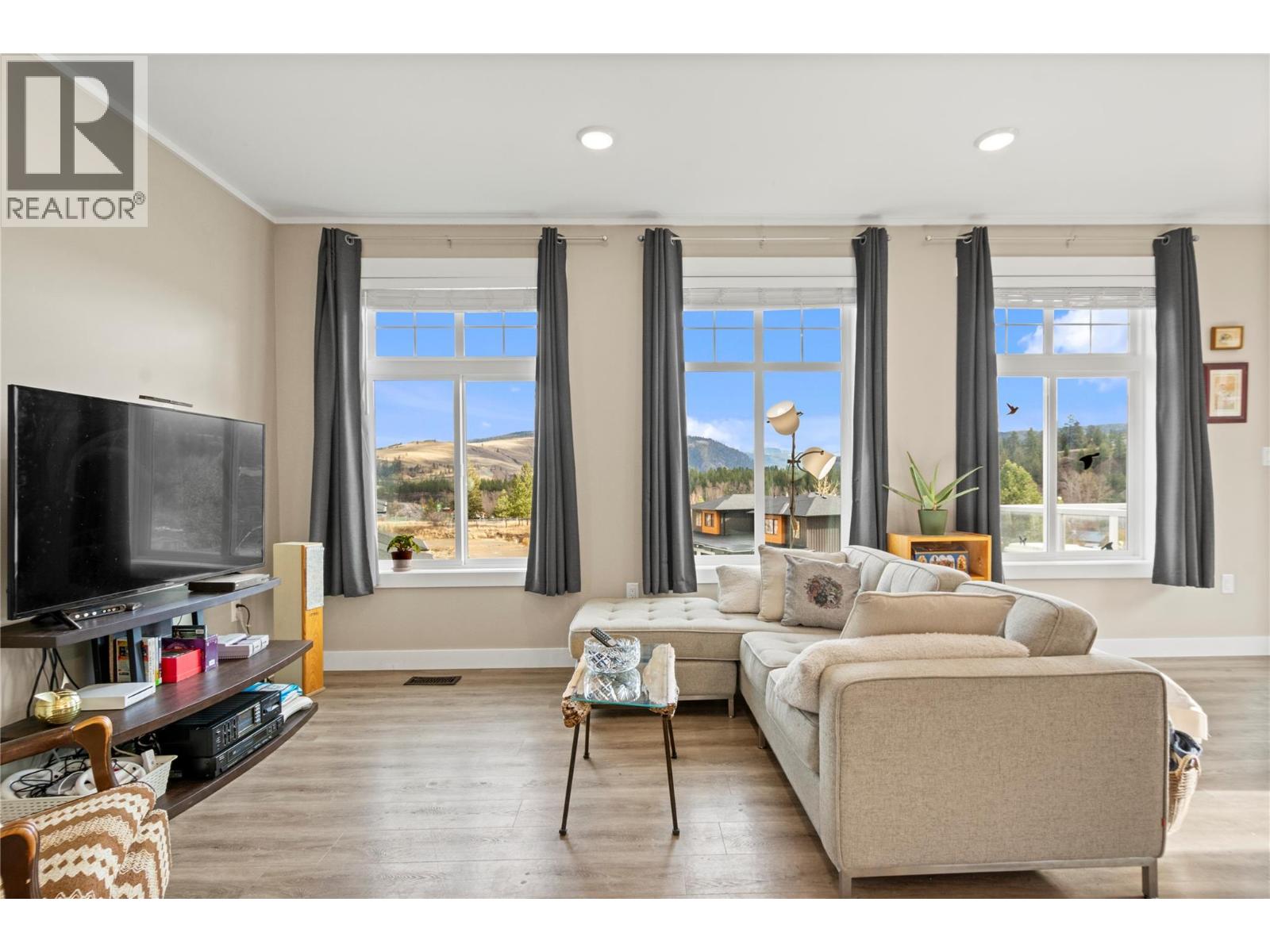 109 COPPERHEAD Road, Princeton