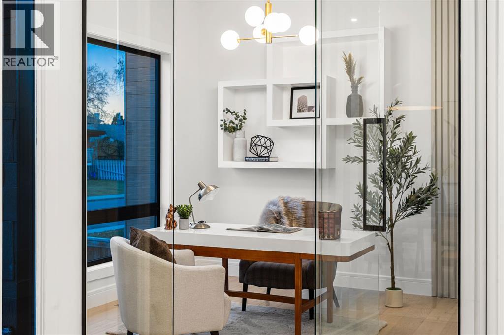 Single Family House for Sale in   Avenue NE Winston Heights/Mountview Calgary 