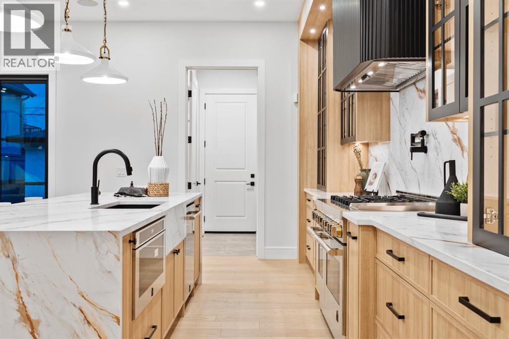 Single Family House for Sale in   Avenue NE Winston Heights/Mountview Calgary 