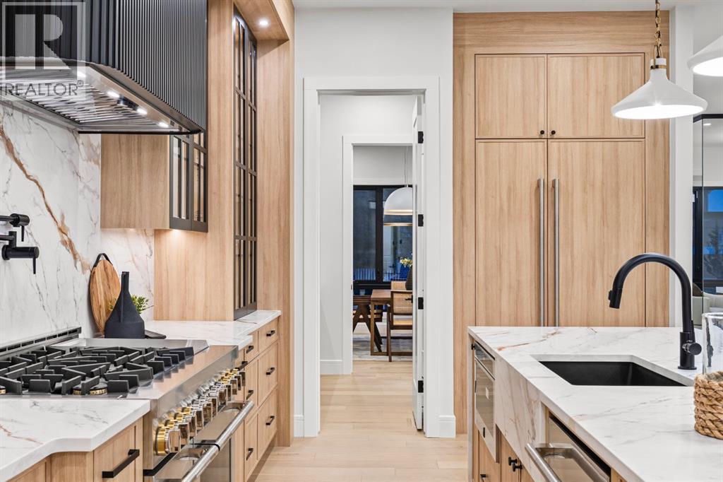 Single Family House for Sale in   Avenue NE Winston Heights/Mountview Calgary 