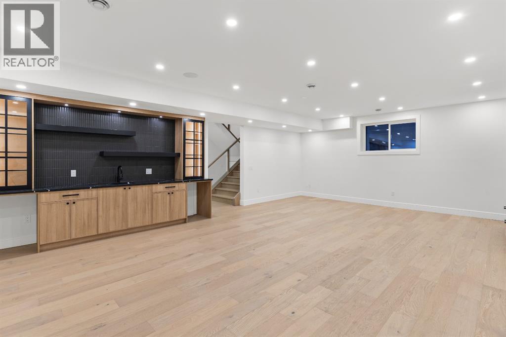 Single Family House for Sale in   Avenue NE Winston Heights/Mountview Calgary 