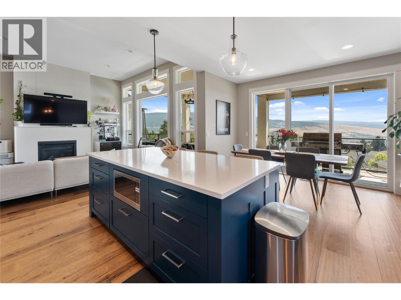  13301 Apex Lane, Lake Country