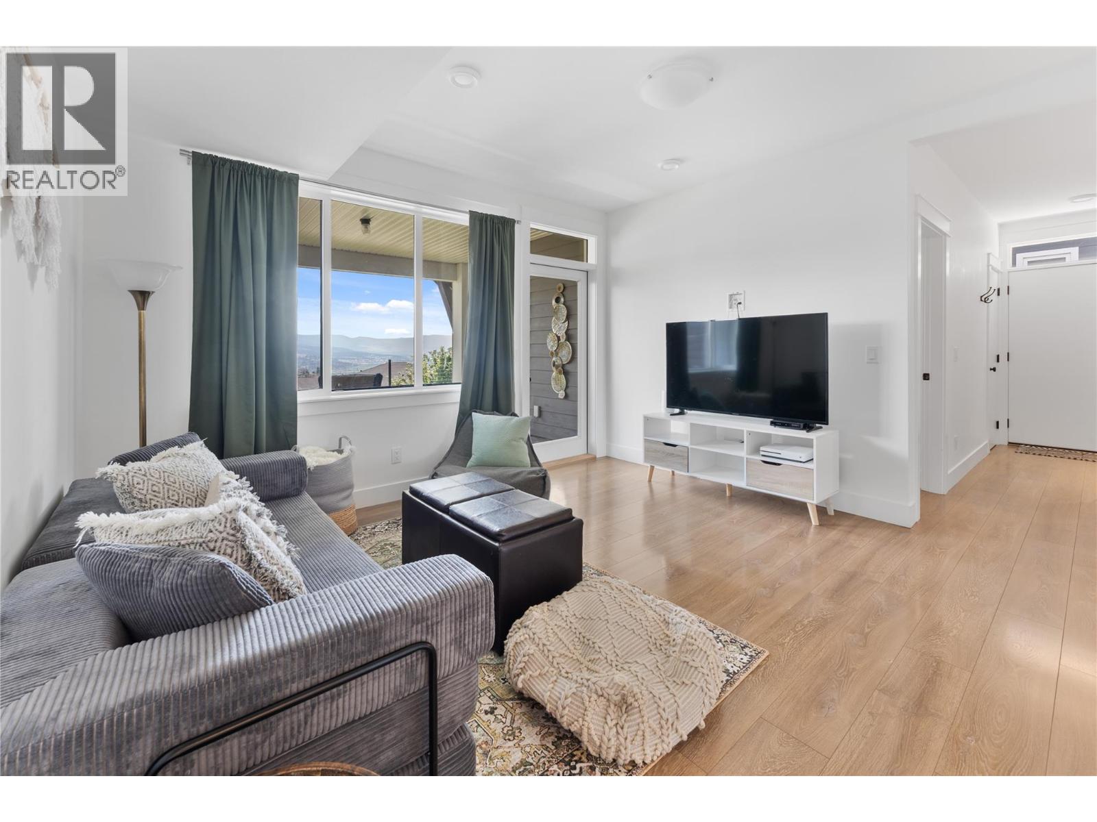  13301 Apex Lane, Lake Country