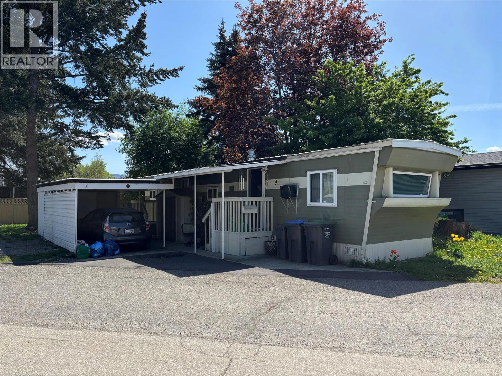 4 1132 Findlay Road, Kelowna