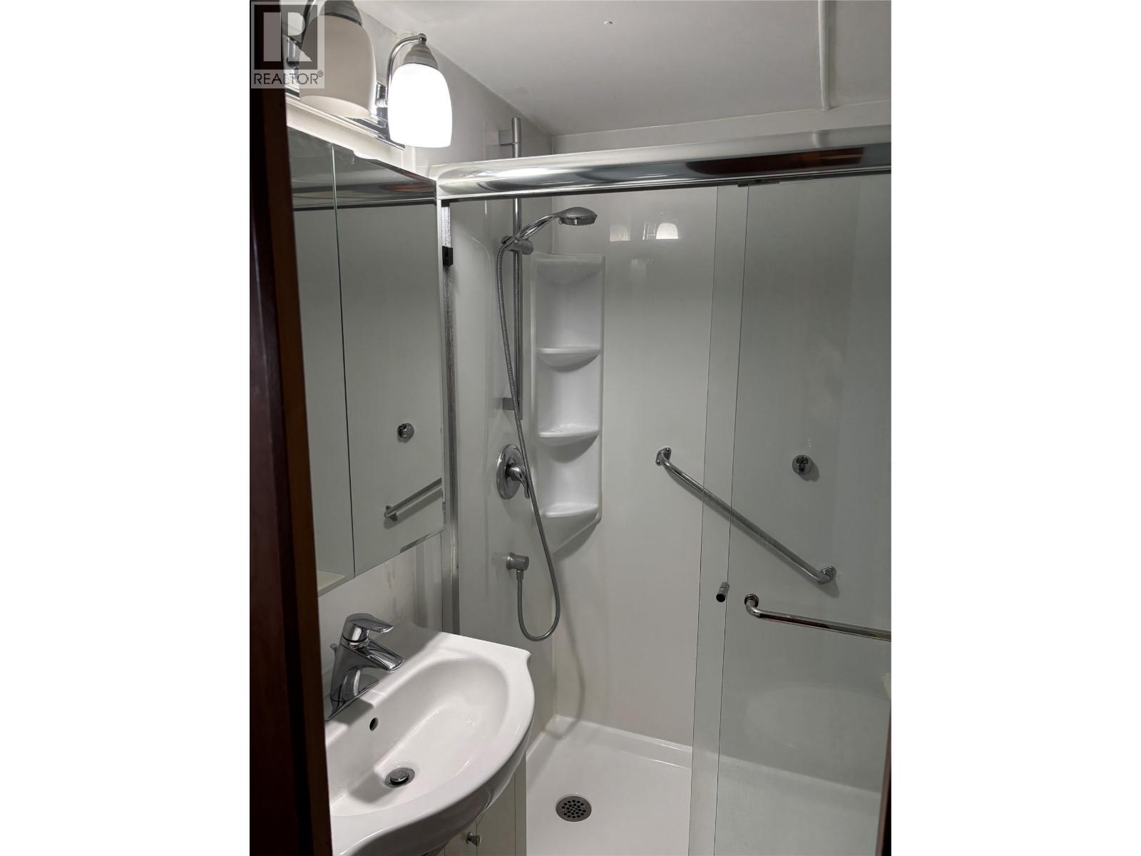 4 1132 Findlay Road, Kelowna