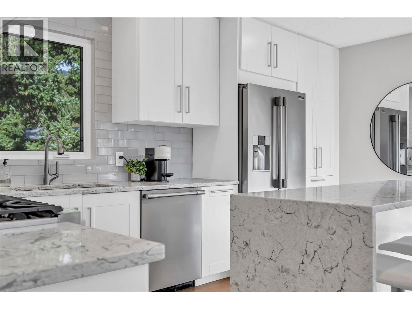 3904 Dryden Road, Peachland