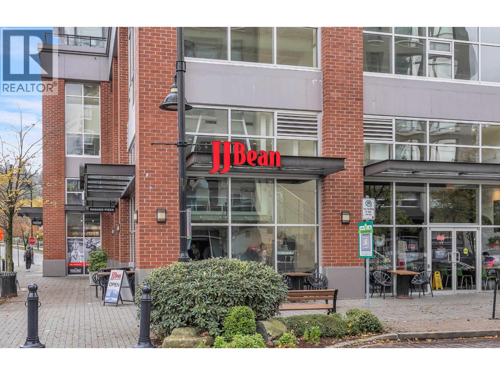 1904 400 CAPILANO ROAD, Port Moody