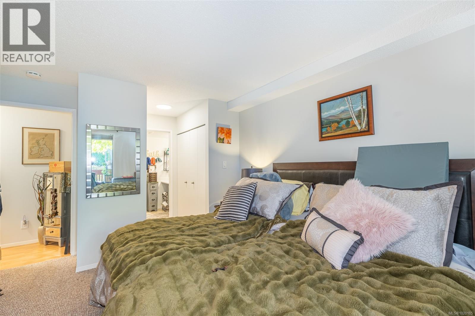 114 10110 Fifth Street, Sidney