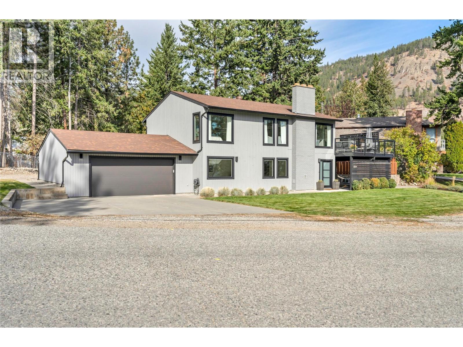 3904 Dryden Road, Peachland