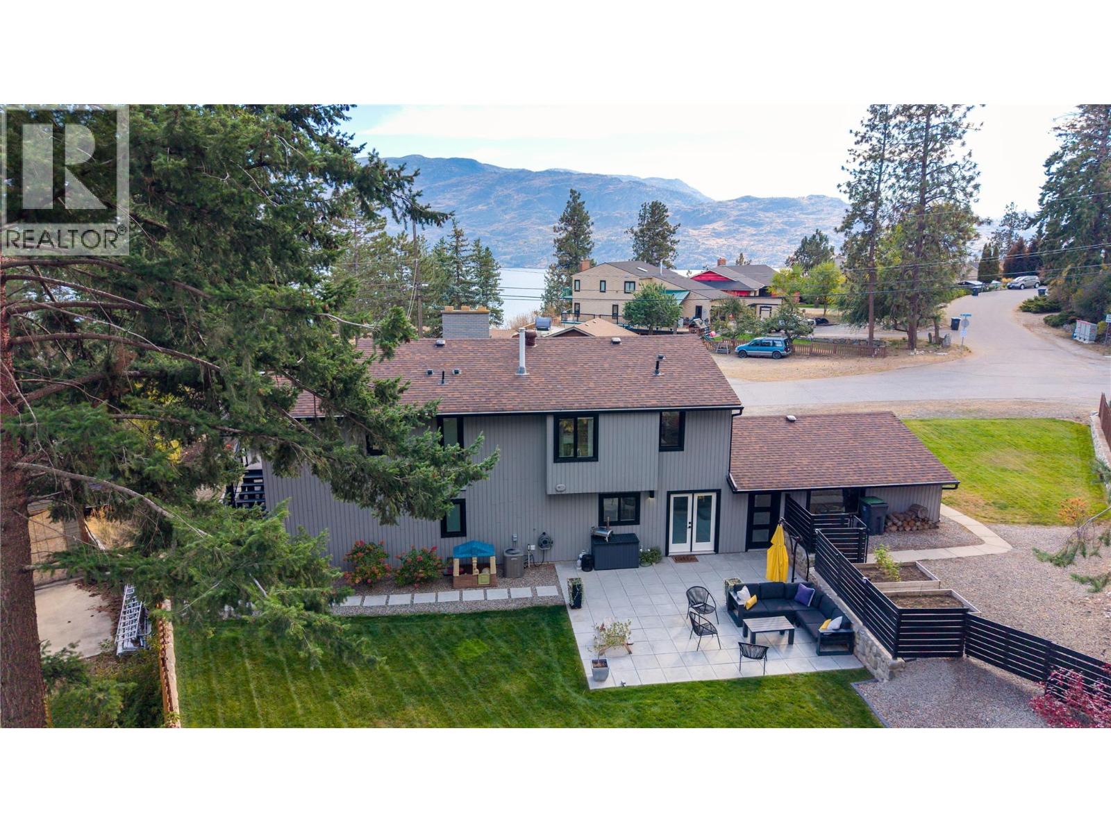 3904 Dryden Road, Peachland