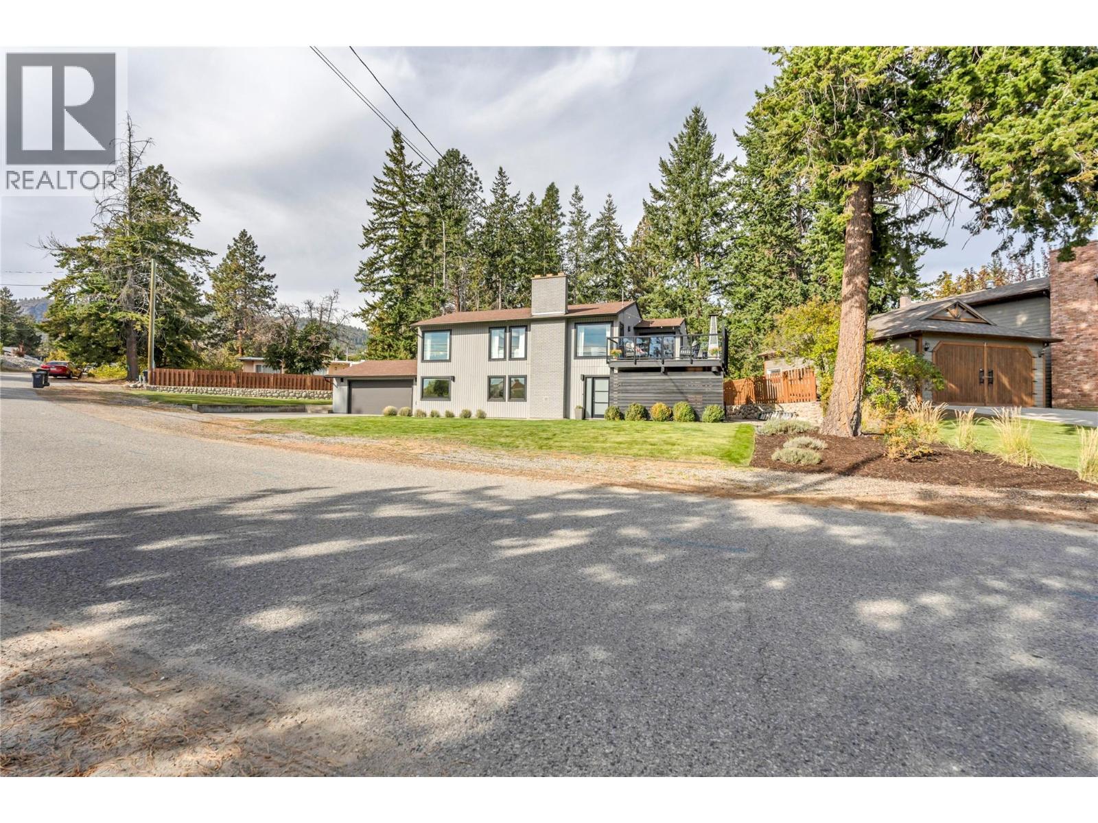 3904 Dryden Road, Peachland
