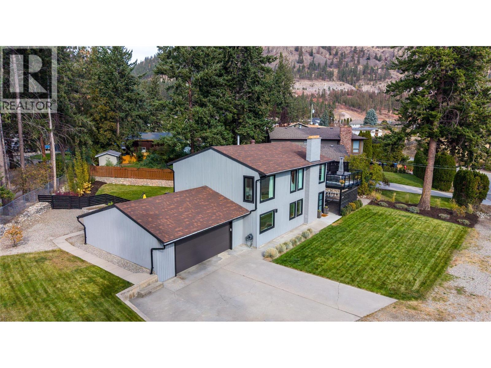 3904 Dryden Road, Peachland
