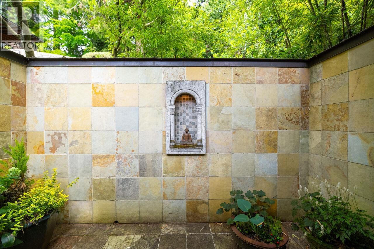 4036 MARINE DRIVE, West Vancouver