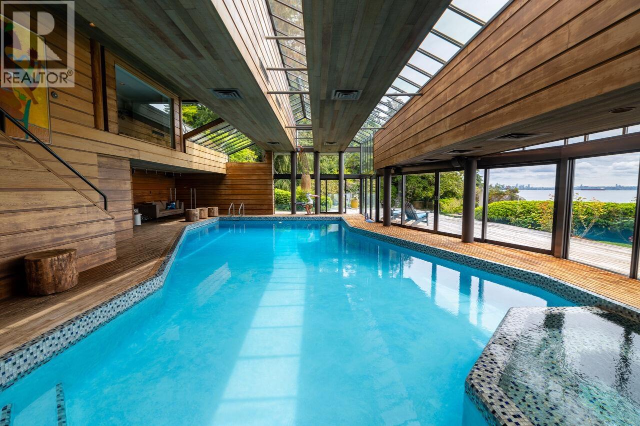 4036 MARINE DRIVE, West Vancouver