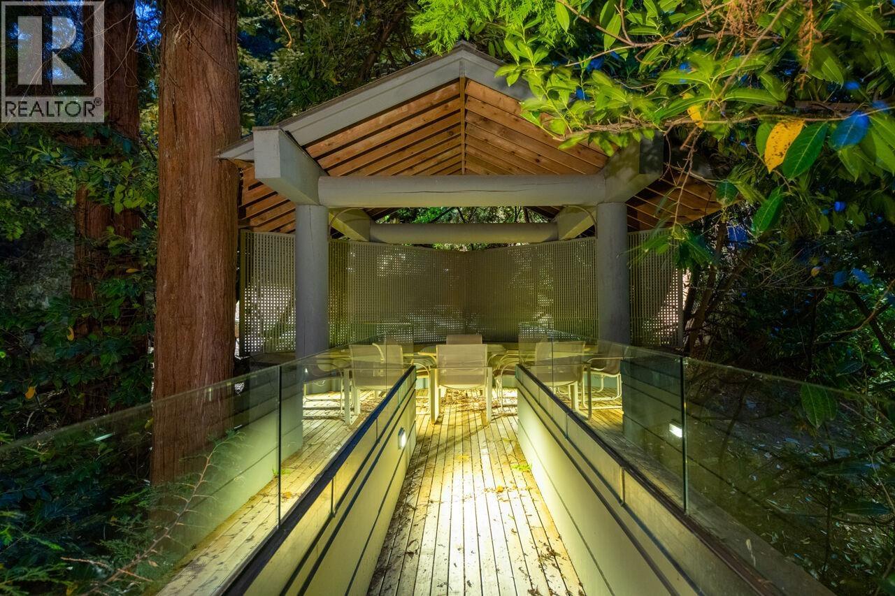 4036 MARINE DRIVE, West Vancouver