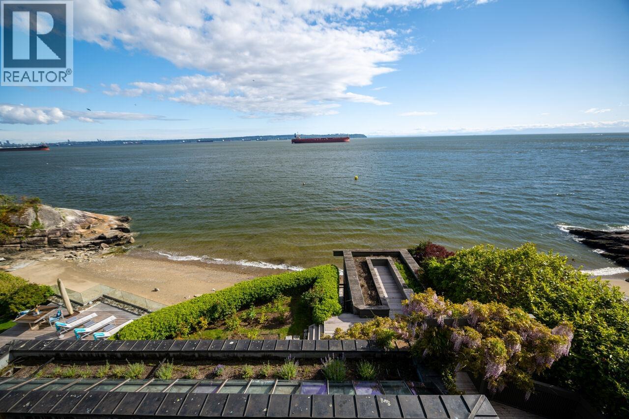 4036 MARINE DRIVE, West Vancouver