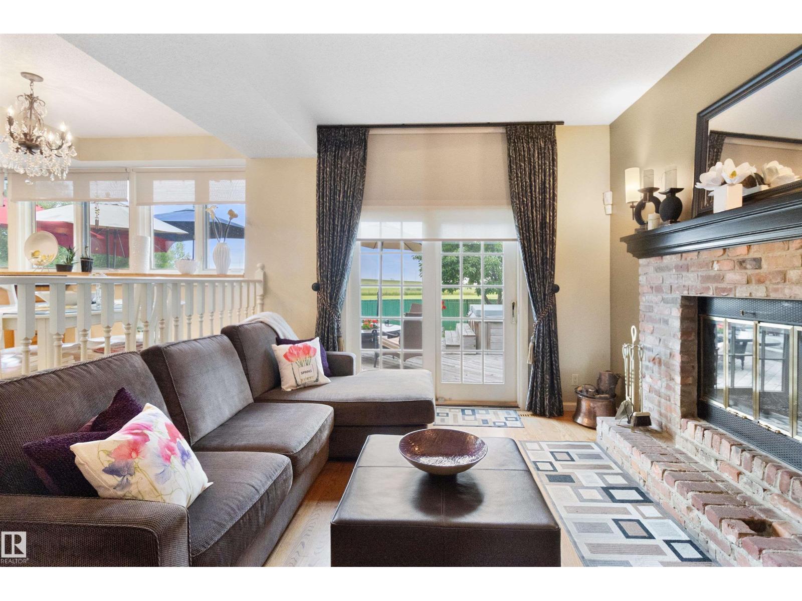 433 VILLAGE DR, Sherwood Park