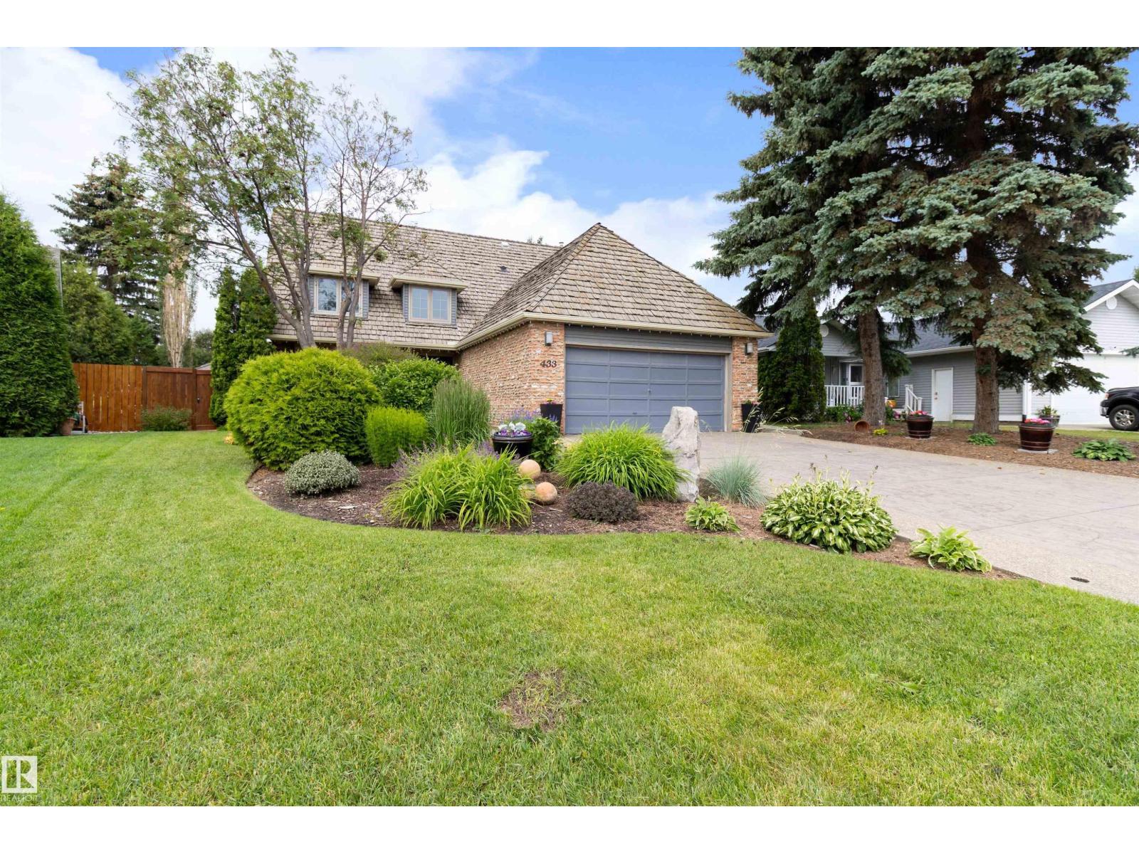 433 VILLAGE DR, Sherwood Park