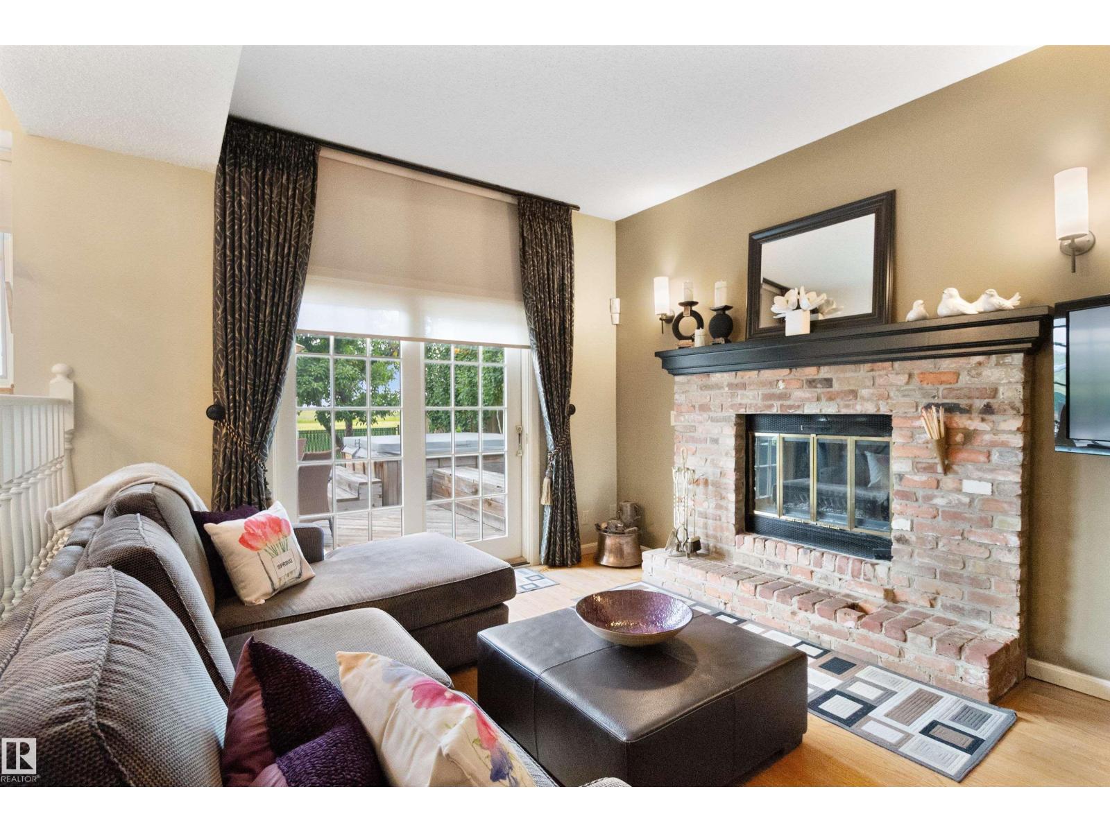 433 VILLAGE DR, Sherwood Park