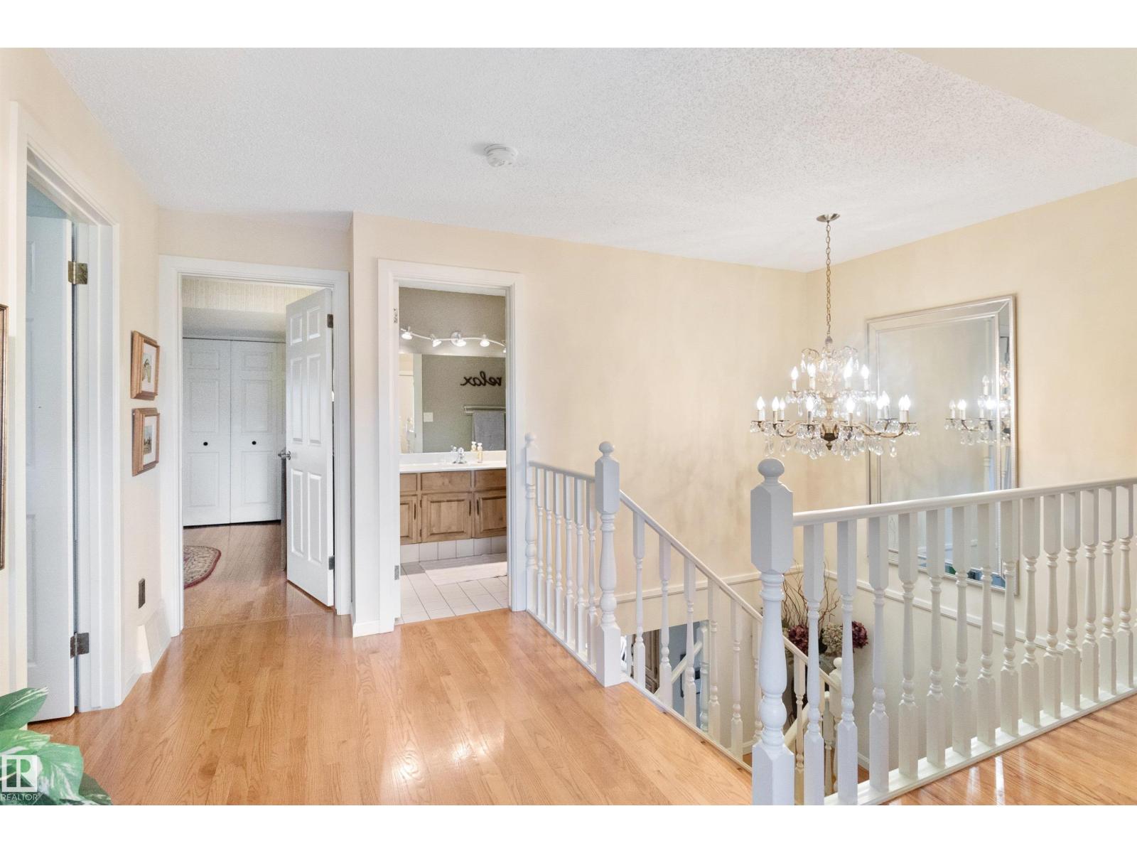 433 VILLAGE DR, Sherwood Park