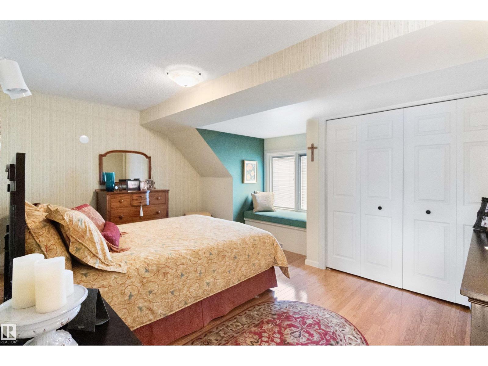 433 VILLAGE DR, Sherwood Park