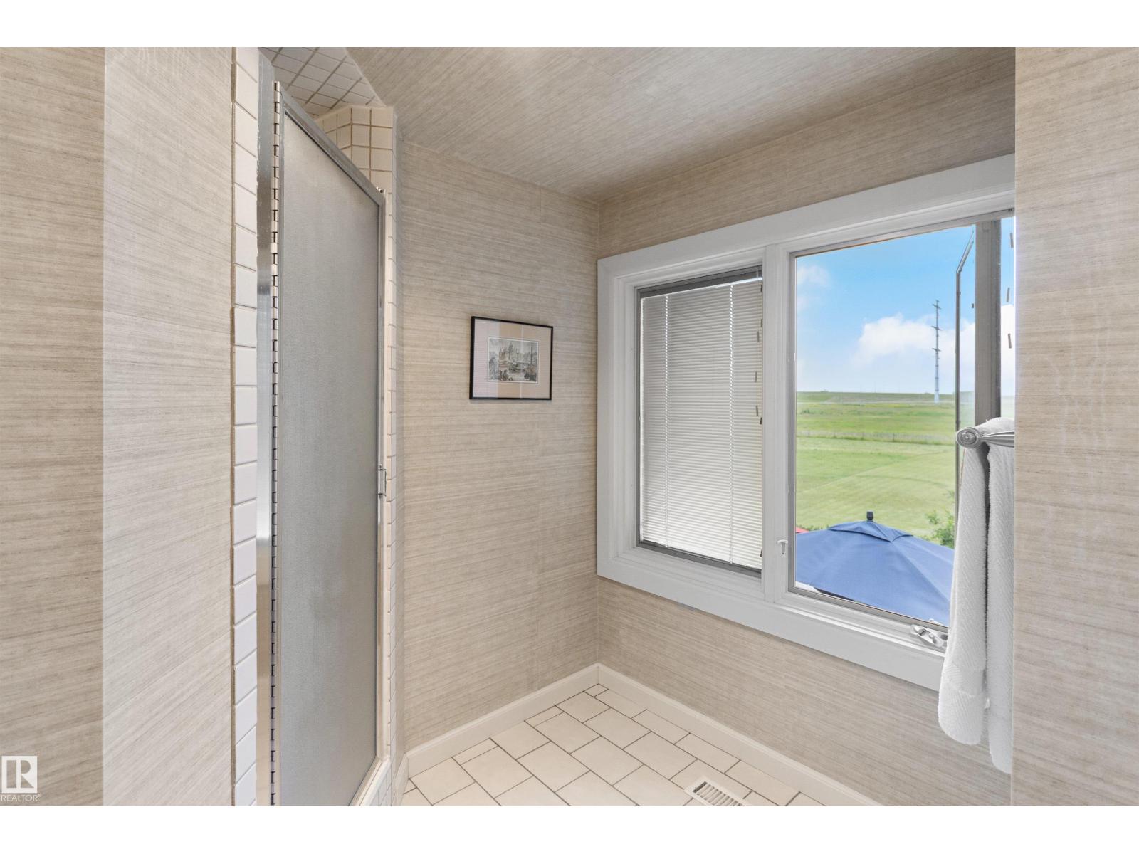 433 VILLAGE DR, Sherwood Park