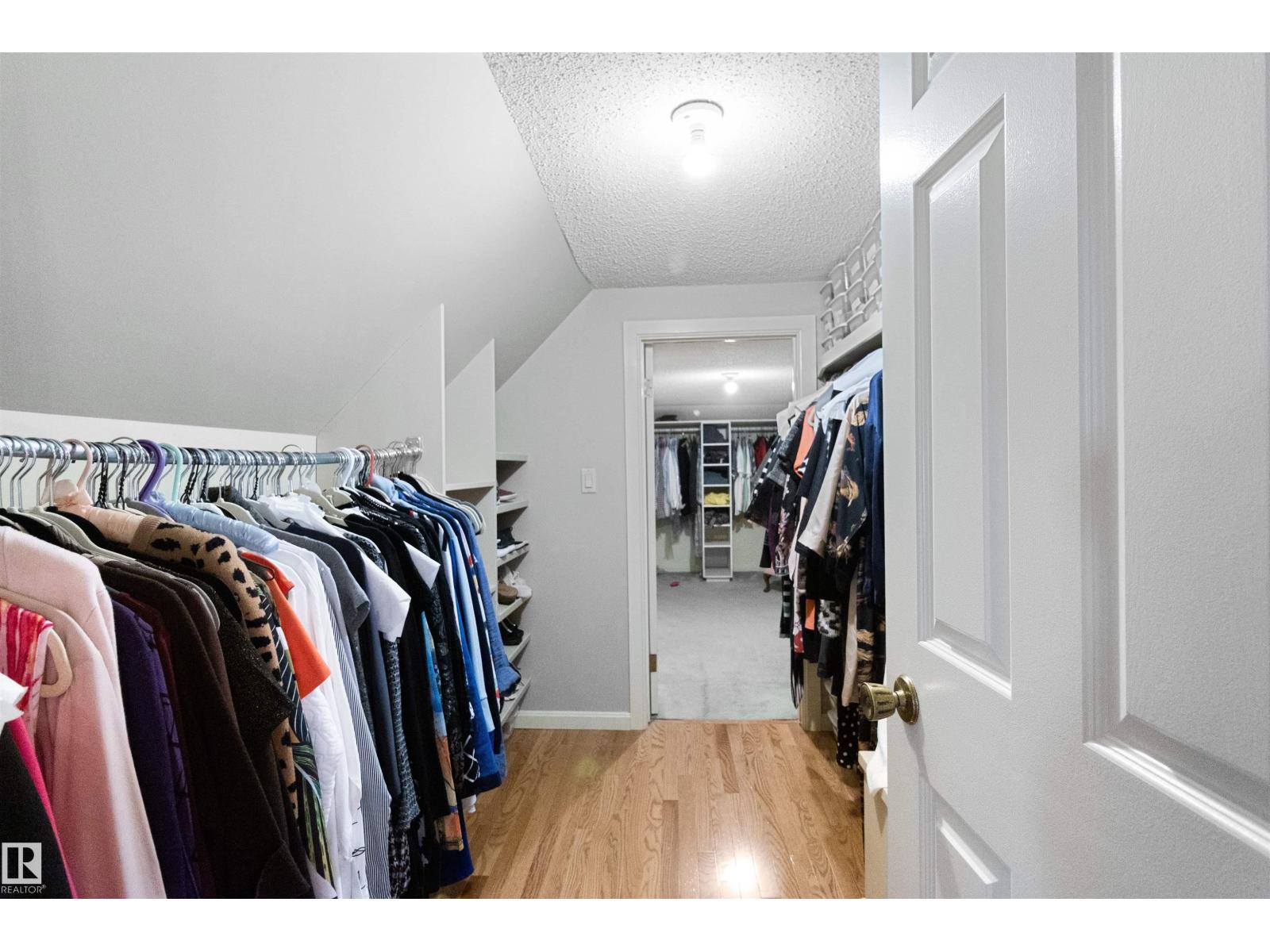 433 VILLAGE DR, Sherwood Park