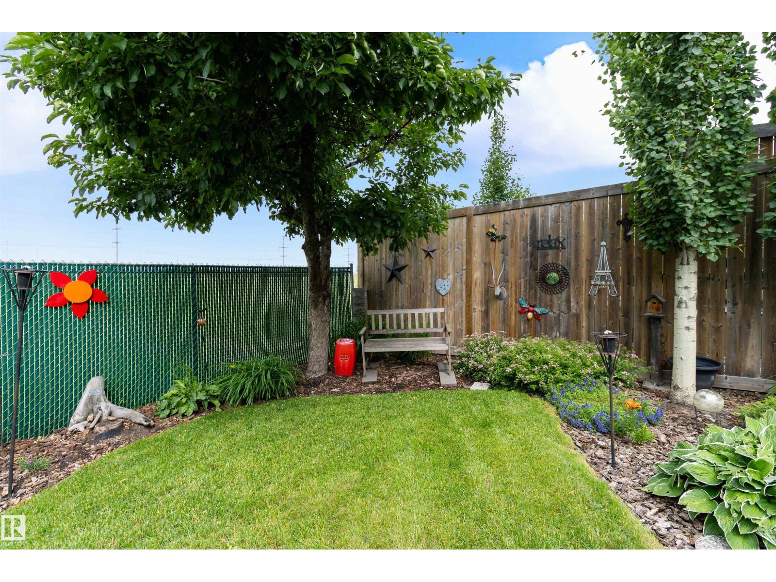 433 VILLAGE DR, Sherwood Park