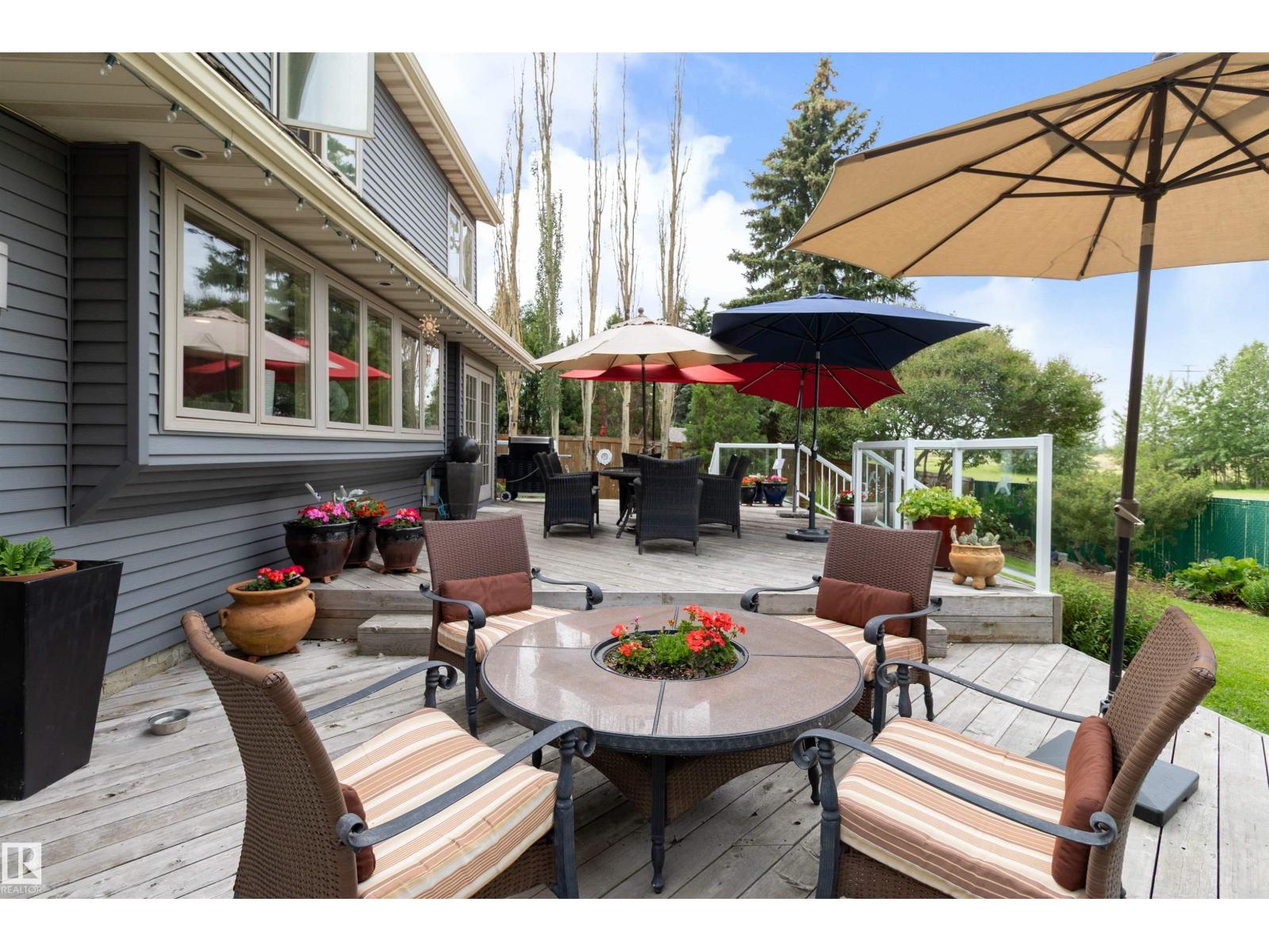 433 VILLAGE DR, Sherwood Park