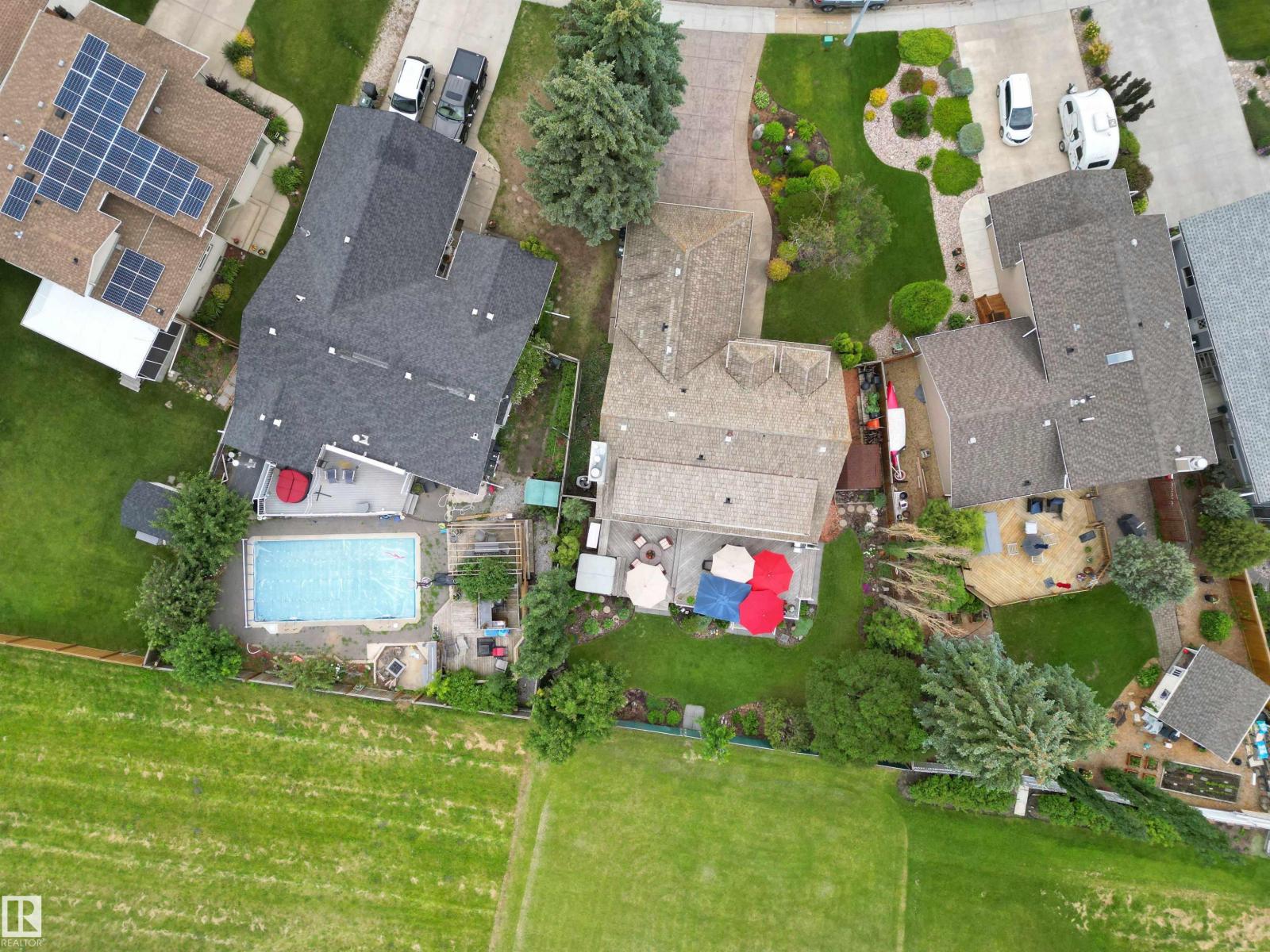 433 VILLAGE DR, Sherwood Park