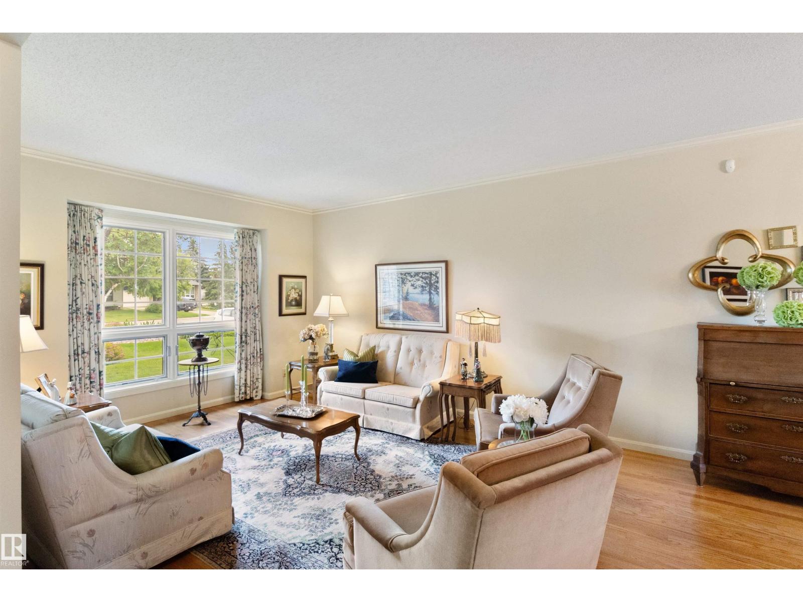 433 VILLAGE DR, Sherwood Park