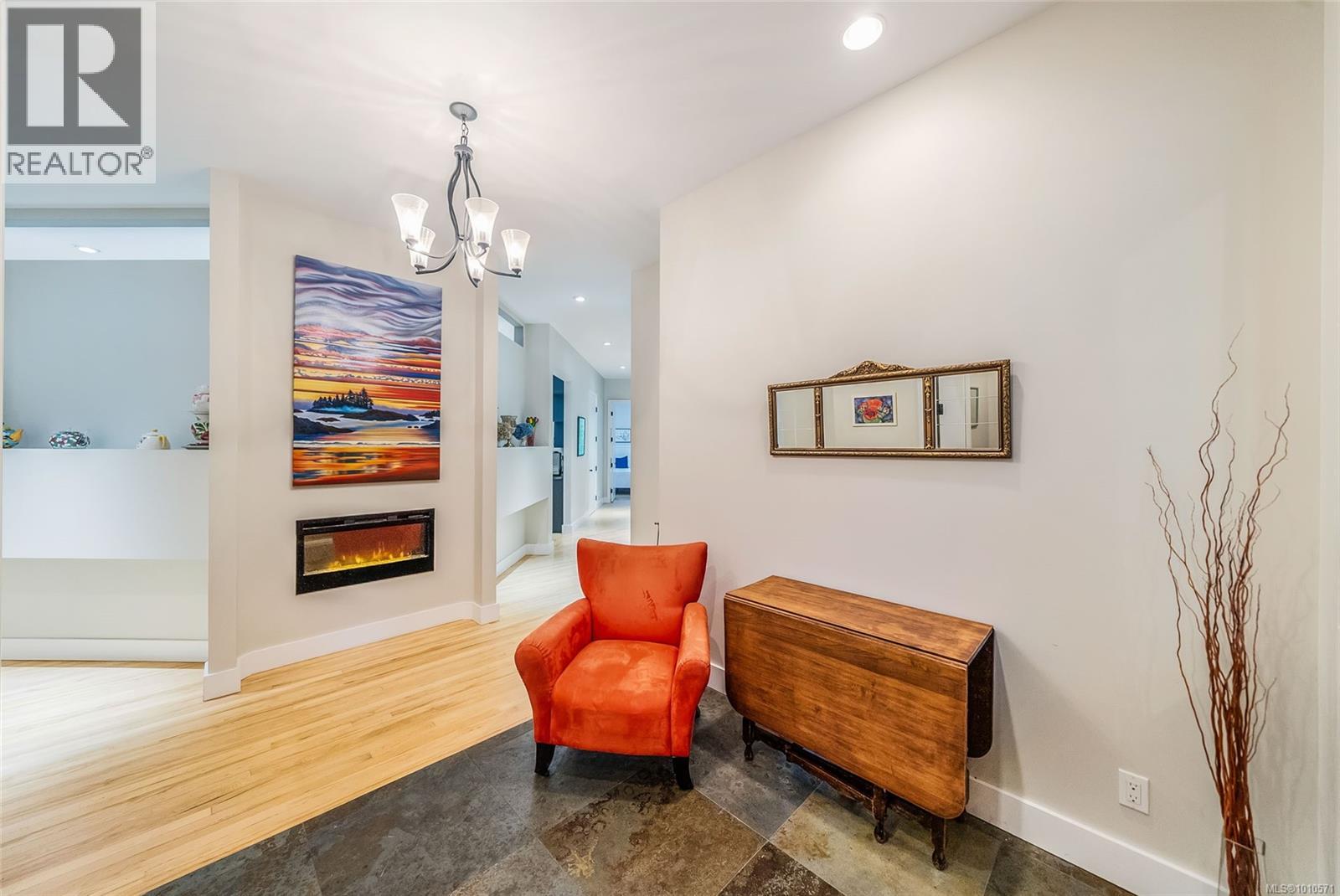 1875 Ashling Rd, Qualicum Beach