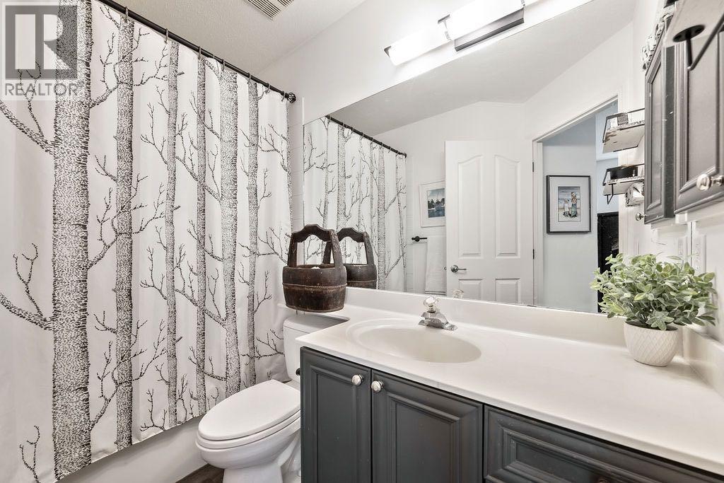 Single Family House for Sale in    Street SE Inglewood Calgary 