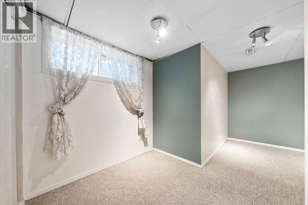 Single Family House for Sale in    Street SE Inglewood Calgary 