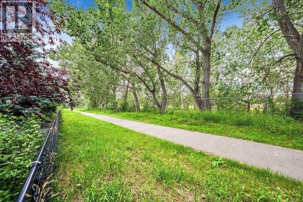 Single Family House for Sale in    Street SE Inglewood Calgary 