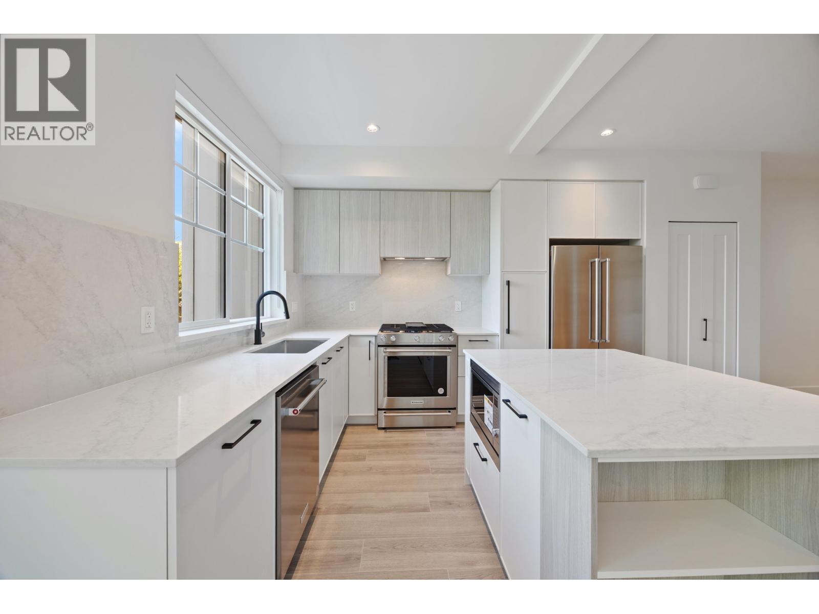 103 3421 QUEENSTON AVENUE, Coquitlam