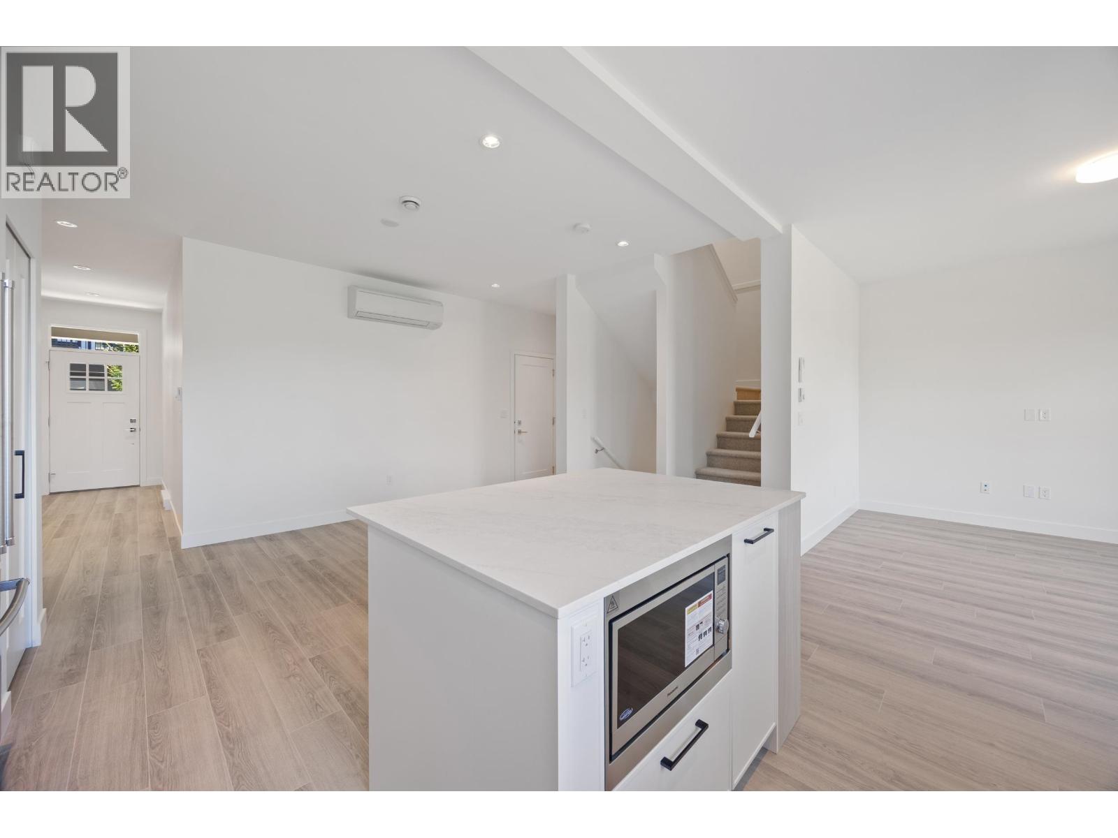 103 3421 QUEENSTON AVENUE, Coquitlam