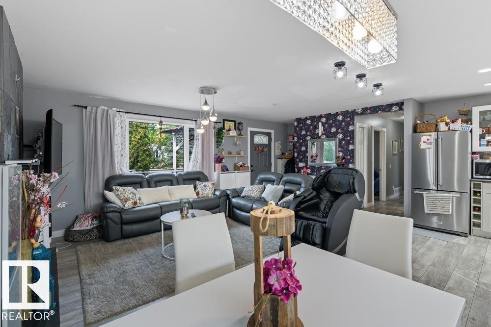 9211 69 ST NW, Edmonton