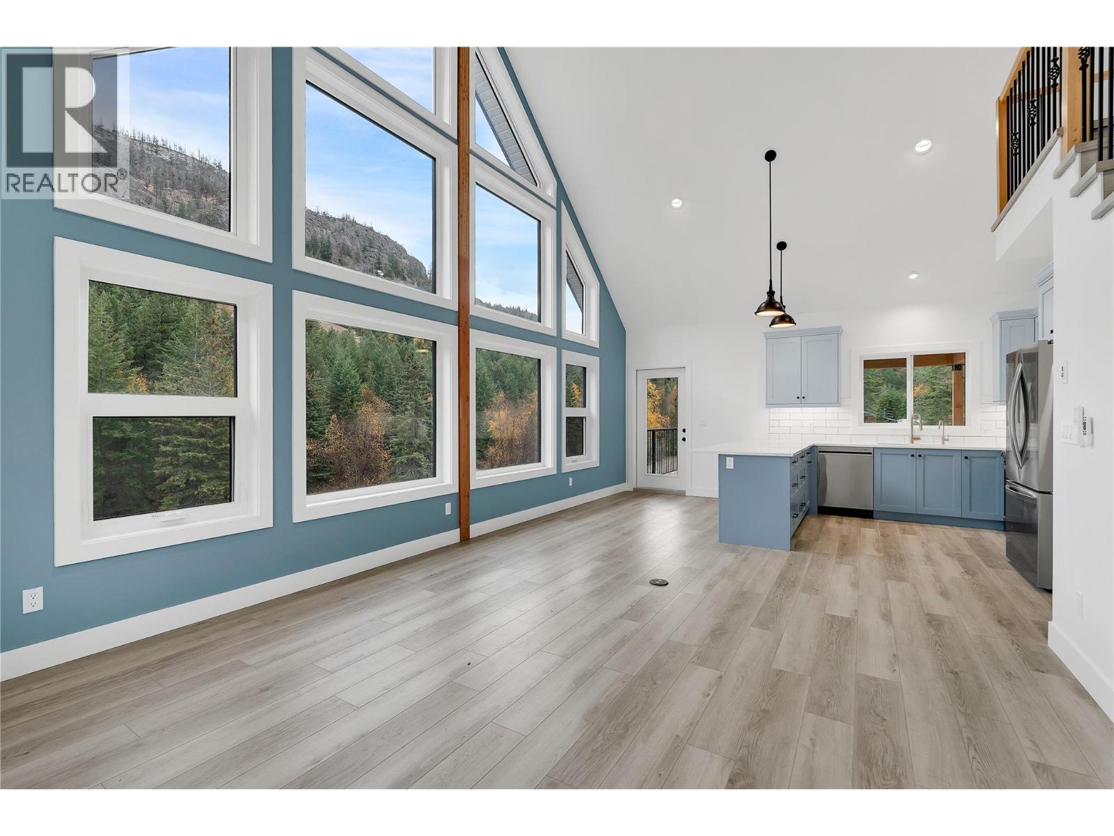 645 Grand Oro Road, Kaleden