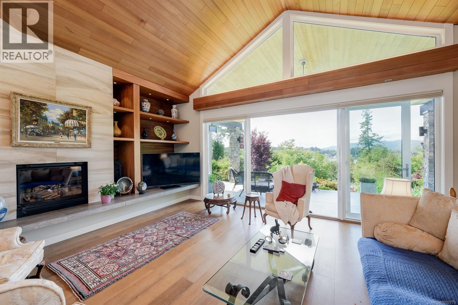 11333 CHALET Rd, North Saanich