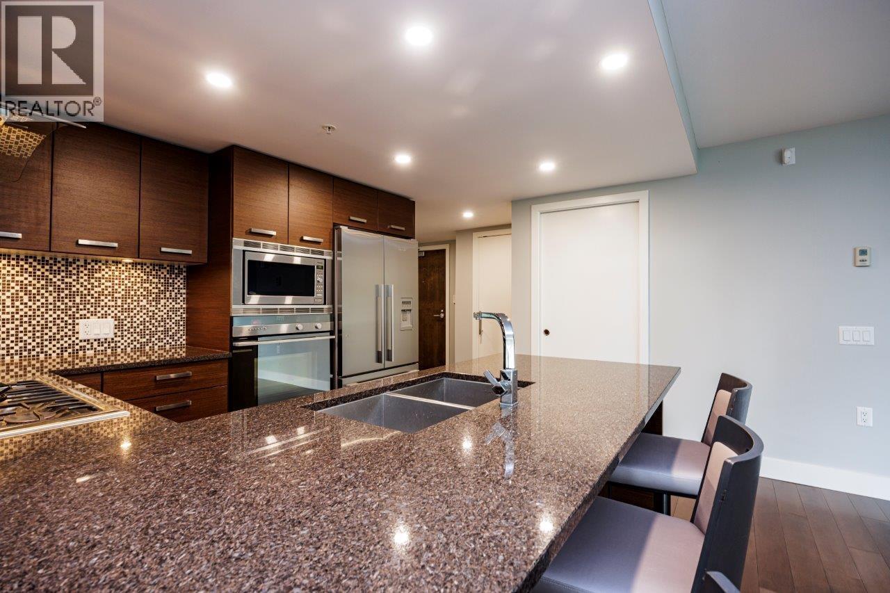 108 210 W 13TH STREET, North Vancouver