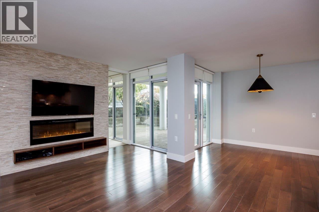 108 210 W 13TH STREET, North Vancouver