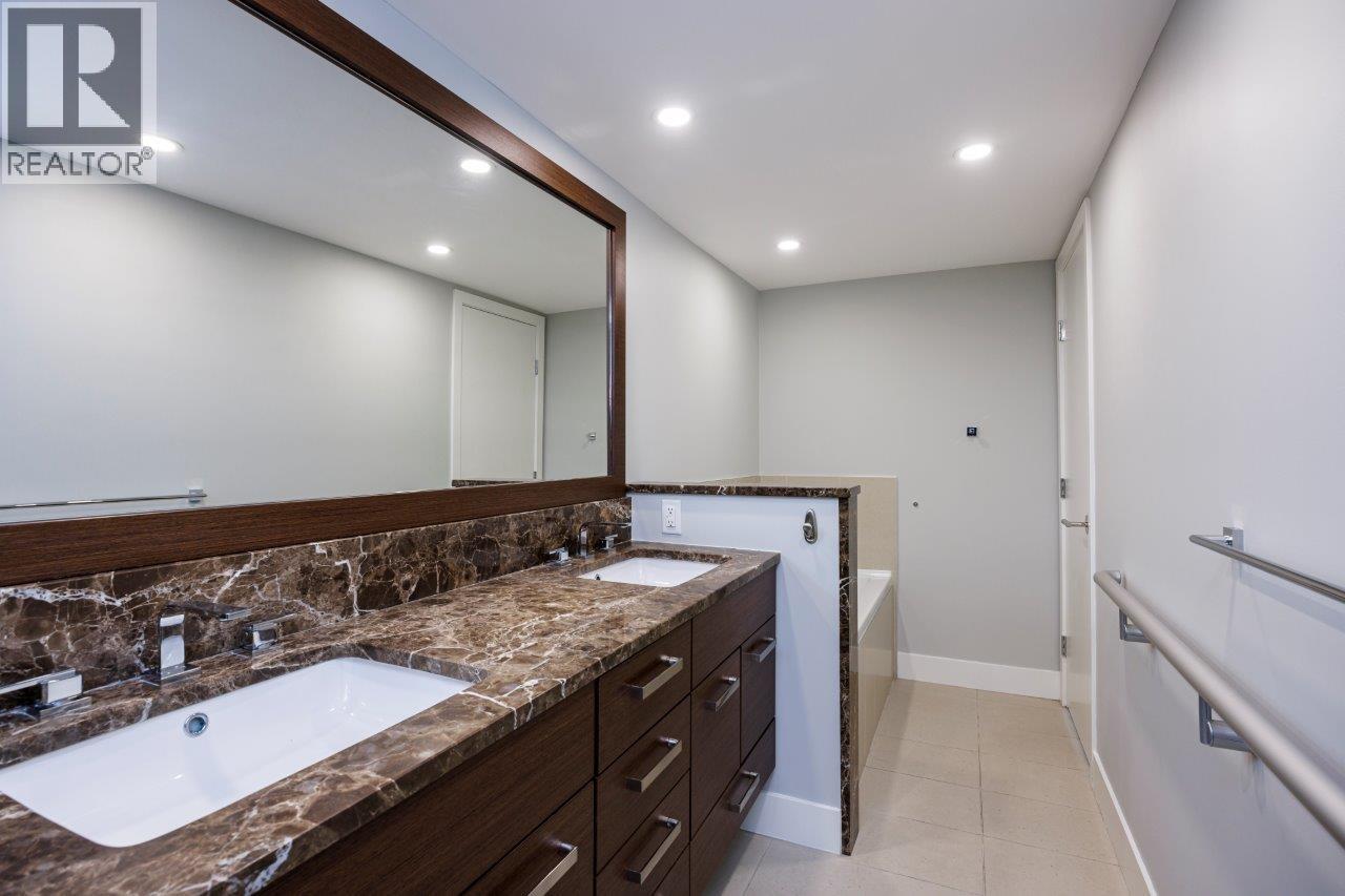 108 210 W 13TH STREET, North Vancouver