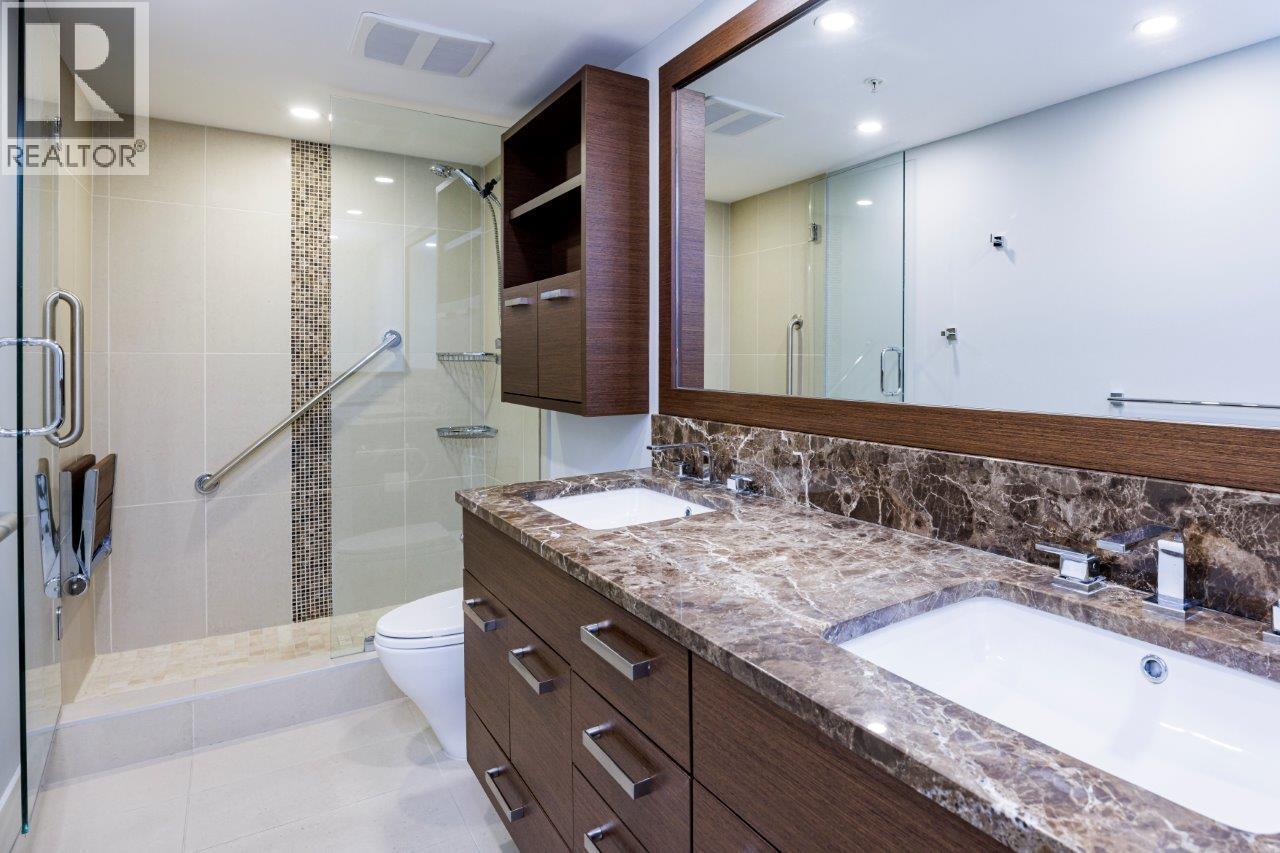 108 210 W 13TH STREET, North Vancouver