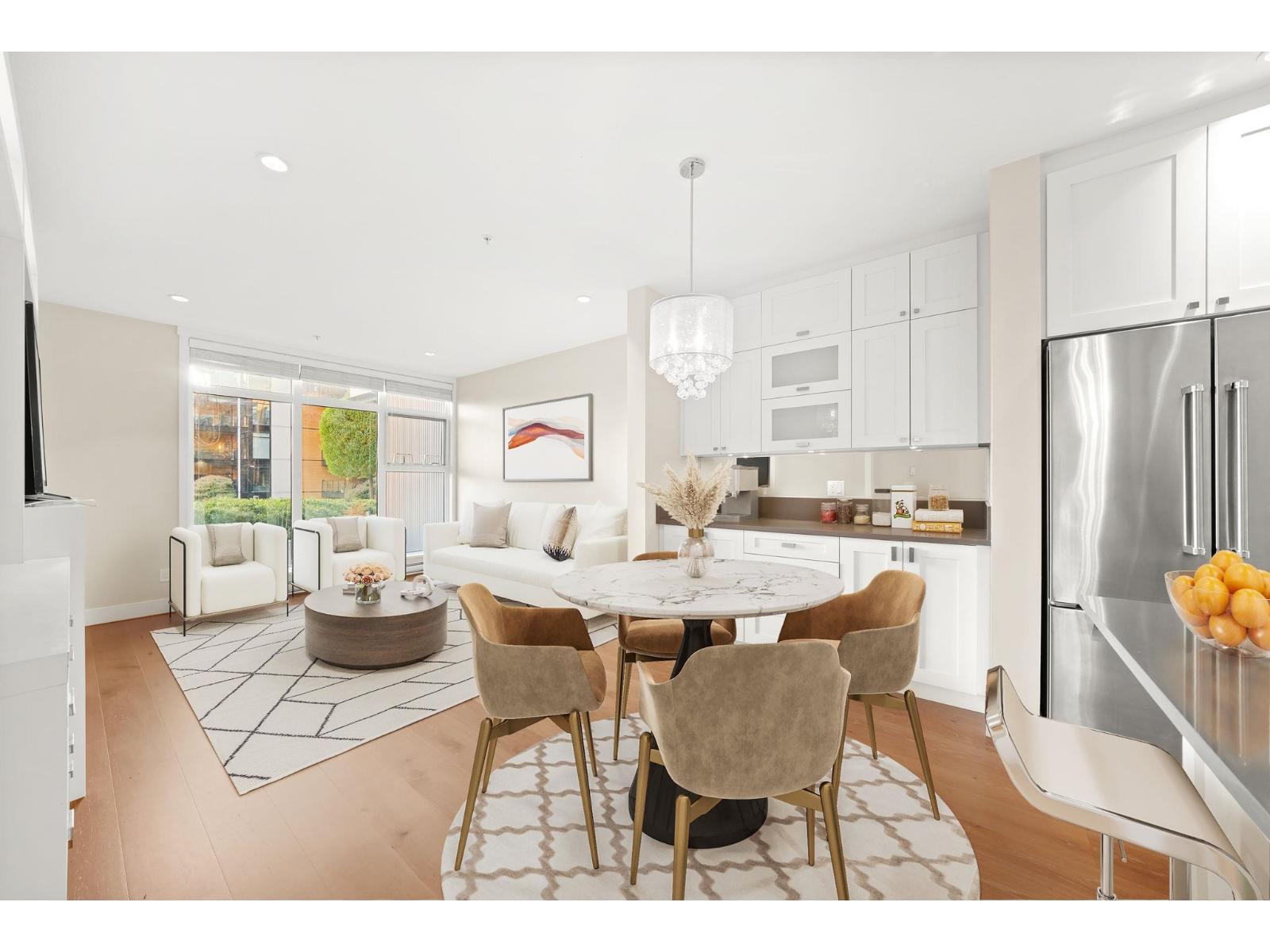 213 14855 THRIFT AVENUE, White Rock