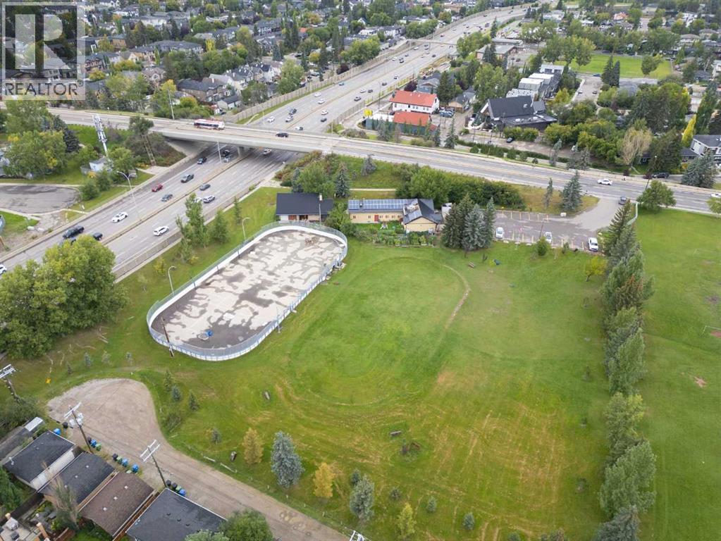 Single Family House for Sale in   Avenue SW Richmond Calgary 